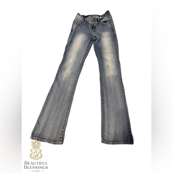 Wallflower Denim - Y2K Vintage Luscious Curvy Fit Wallflower Distressed Faded Boot Cut  Jeans